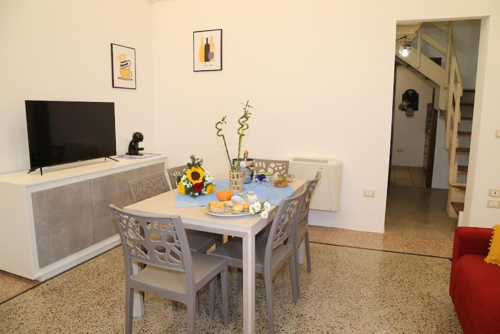 Holiday home Salento 61 Home: *